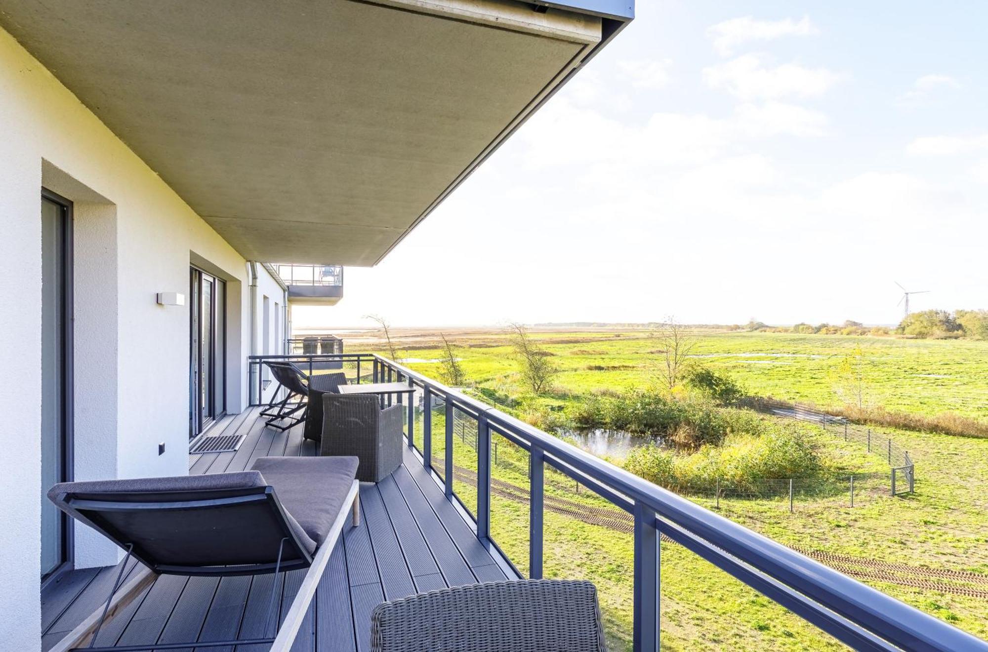 Zwei Wasser - Strandhaus Alte Seefahrtschule Lejlighedshotel Wustrow  Eksteriør billede