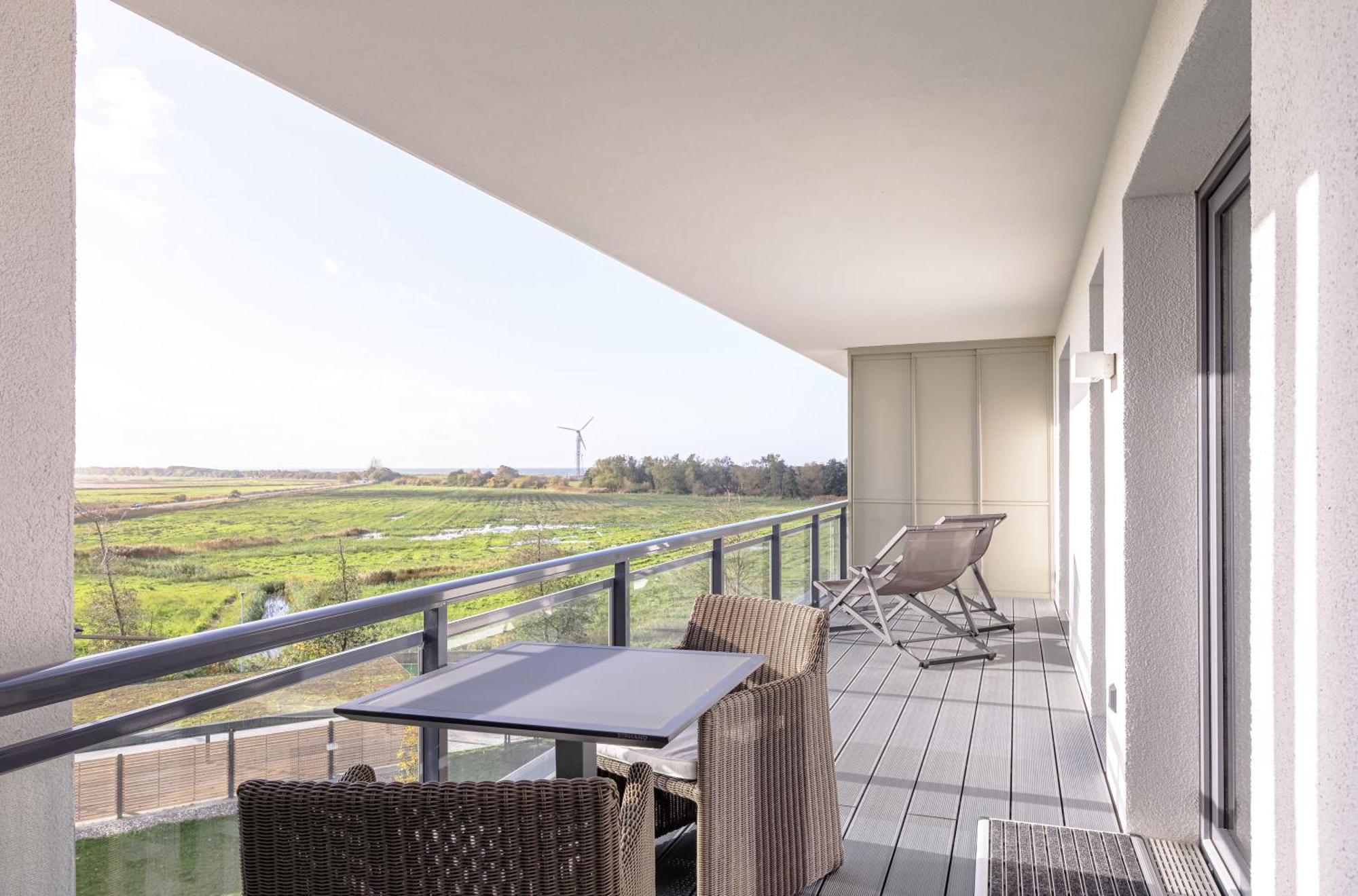 Zwei Wasser - Strandhaus Alte Seefahrtschule Lejlighedshotel Wustrow  Eksteriør billede