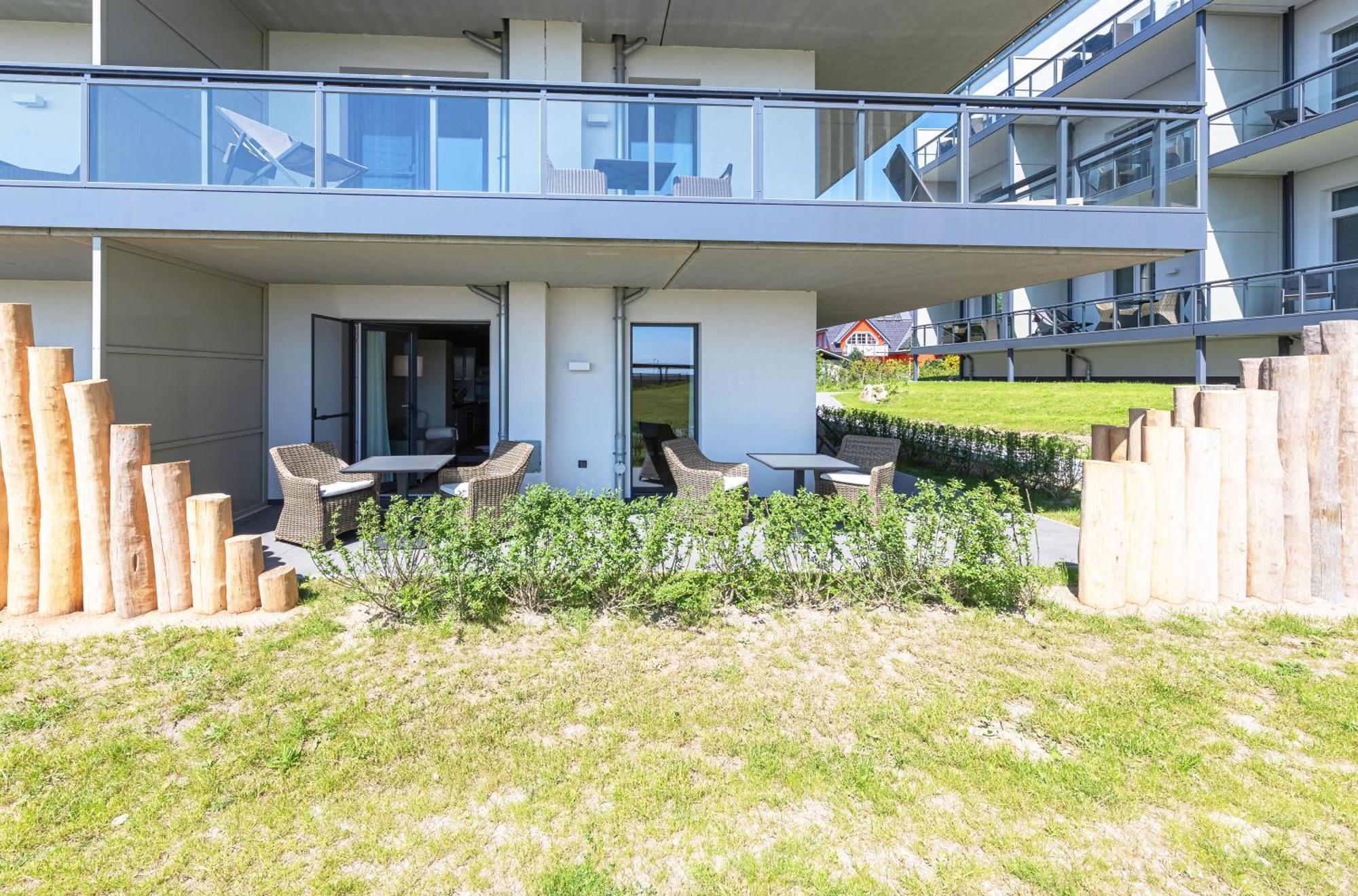 Zwei Wasser - Strandhaus Alte Seefahrtschule Lejlighedshotel Wustrow  Eksteriør billede