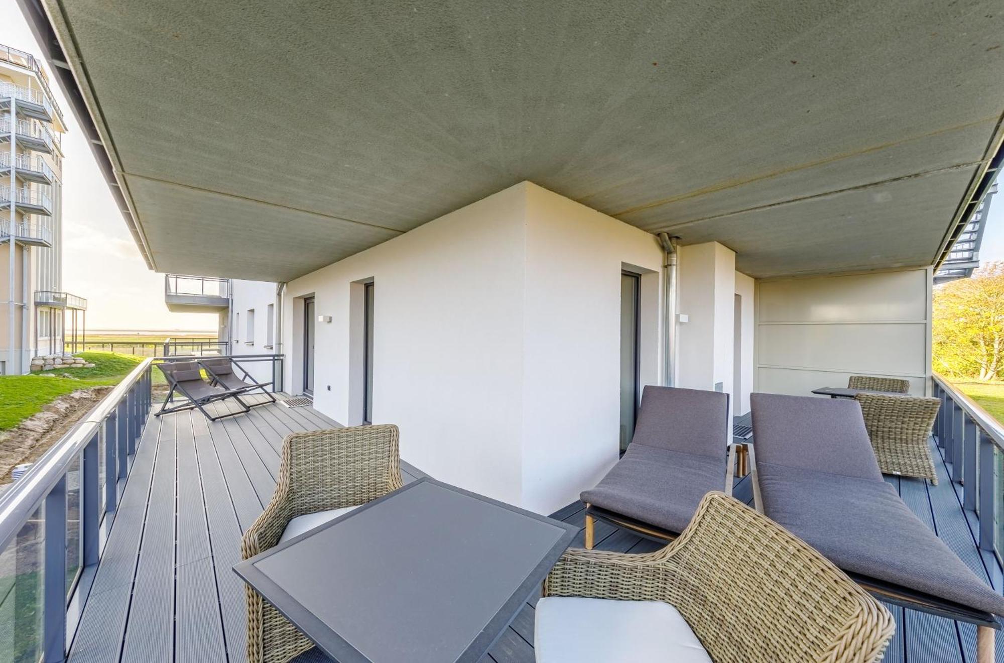 Zwei Wasser - Strandhaus Alte Seefahrtschule Lejlighedshotel Wustrow  Eksteriør billede